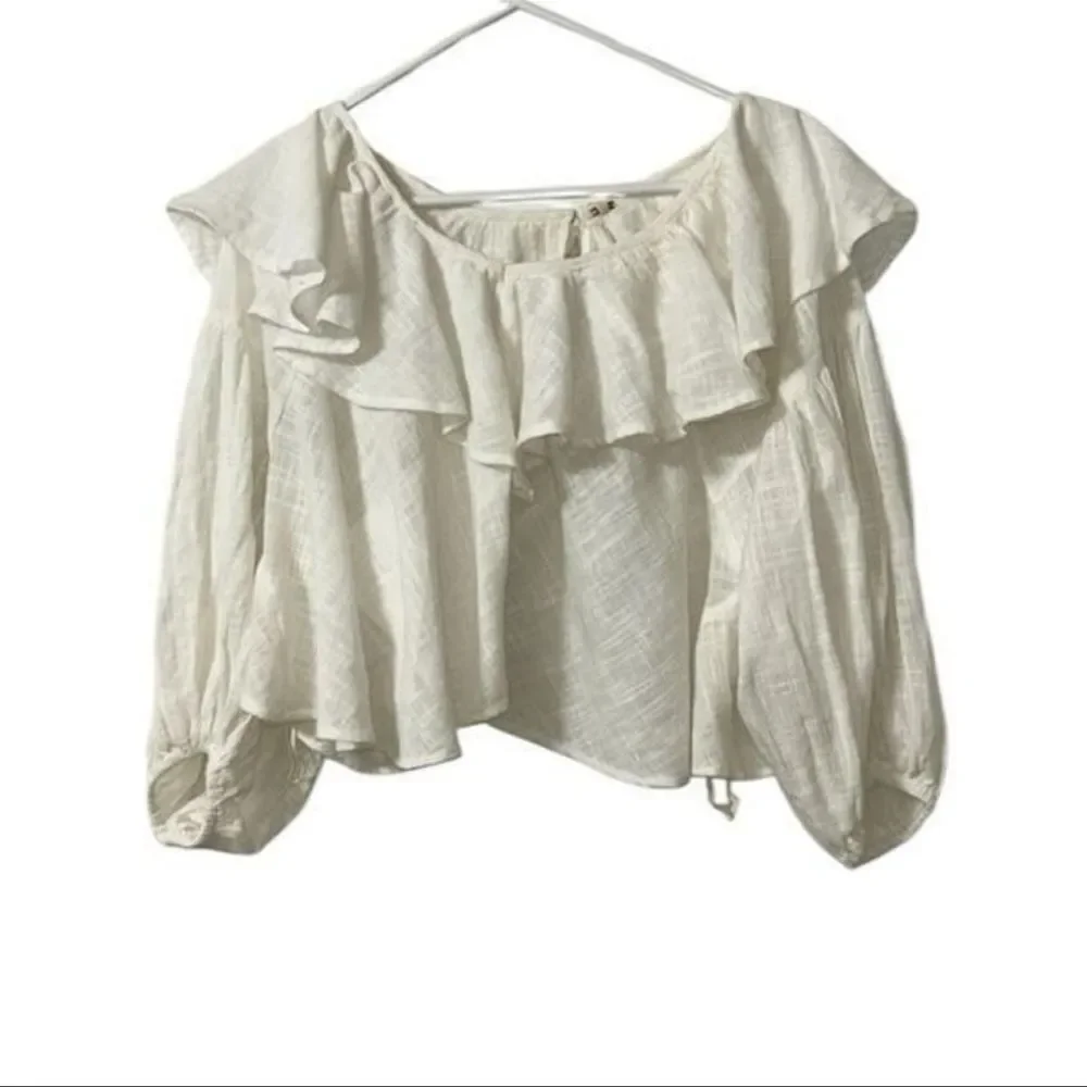Free people Off-White Ruffle Cotton Top(Size Small)